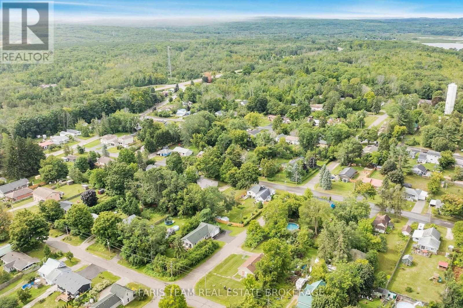 Photo 11 of 305 Ouida Street, Tay ON
