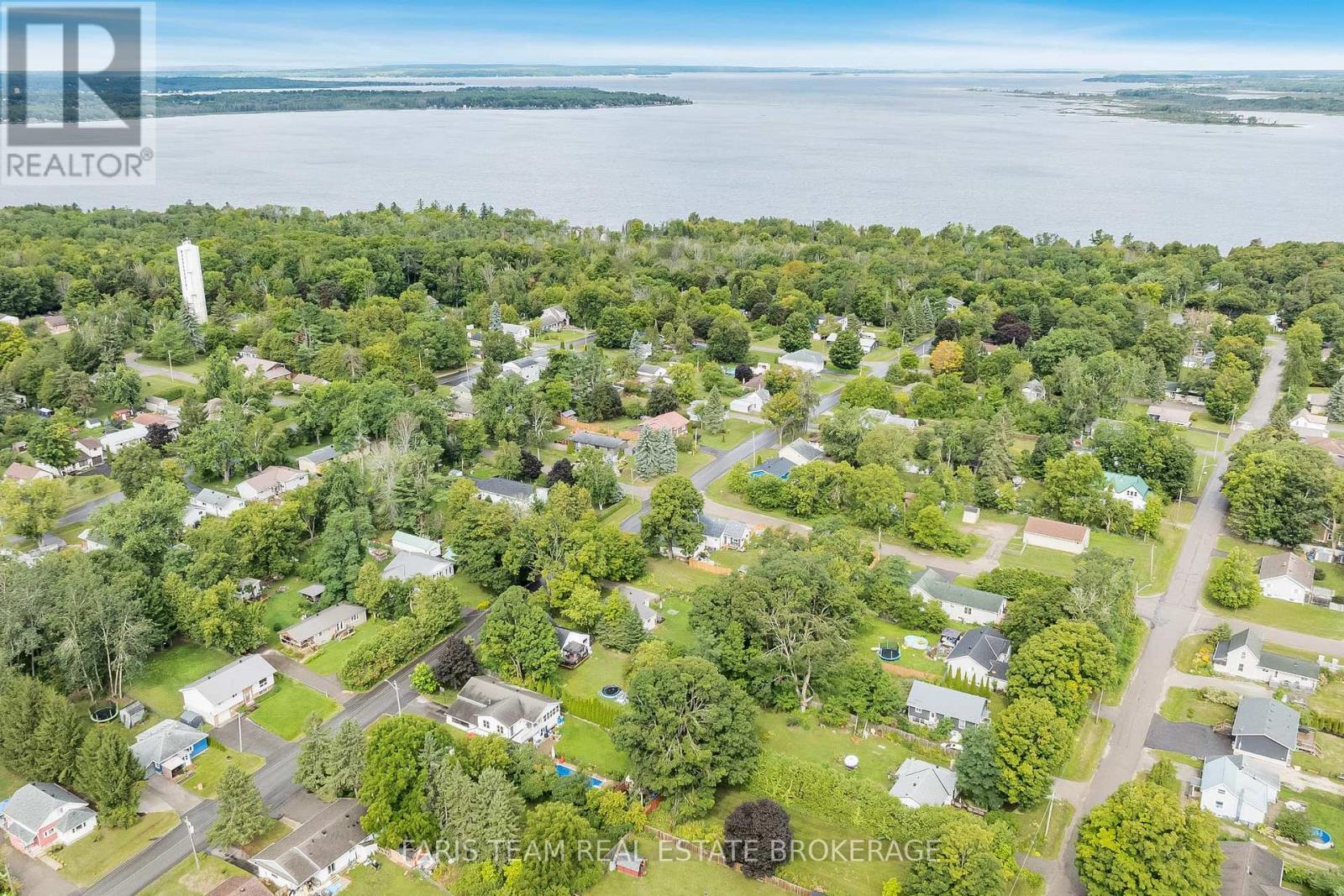 Photo 12 of 305 Ouida Street, Tay ON