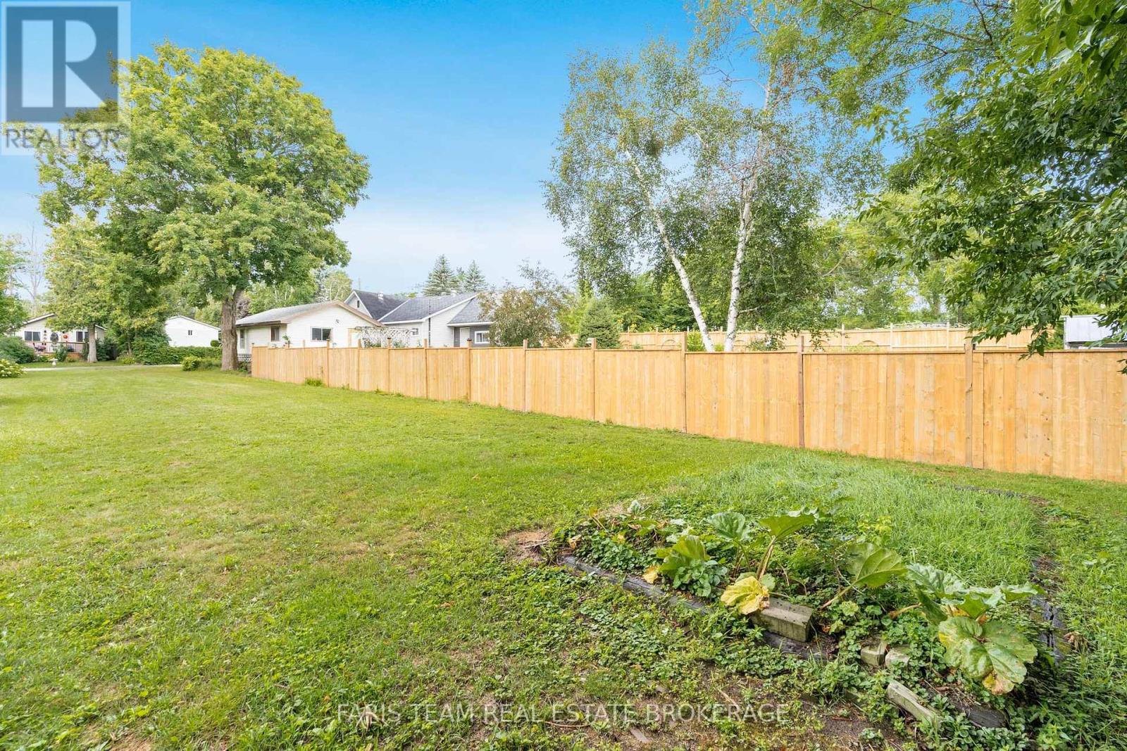 Photo 7 of 305 Ouida Street, Tay ON