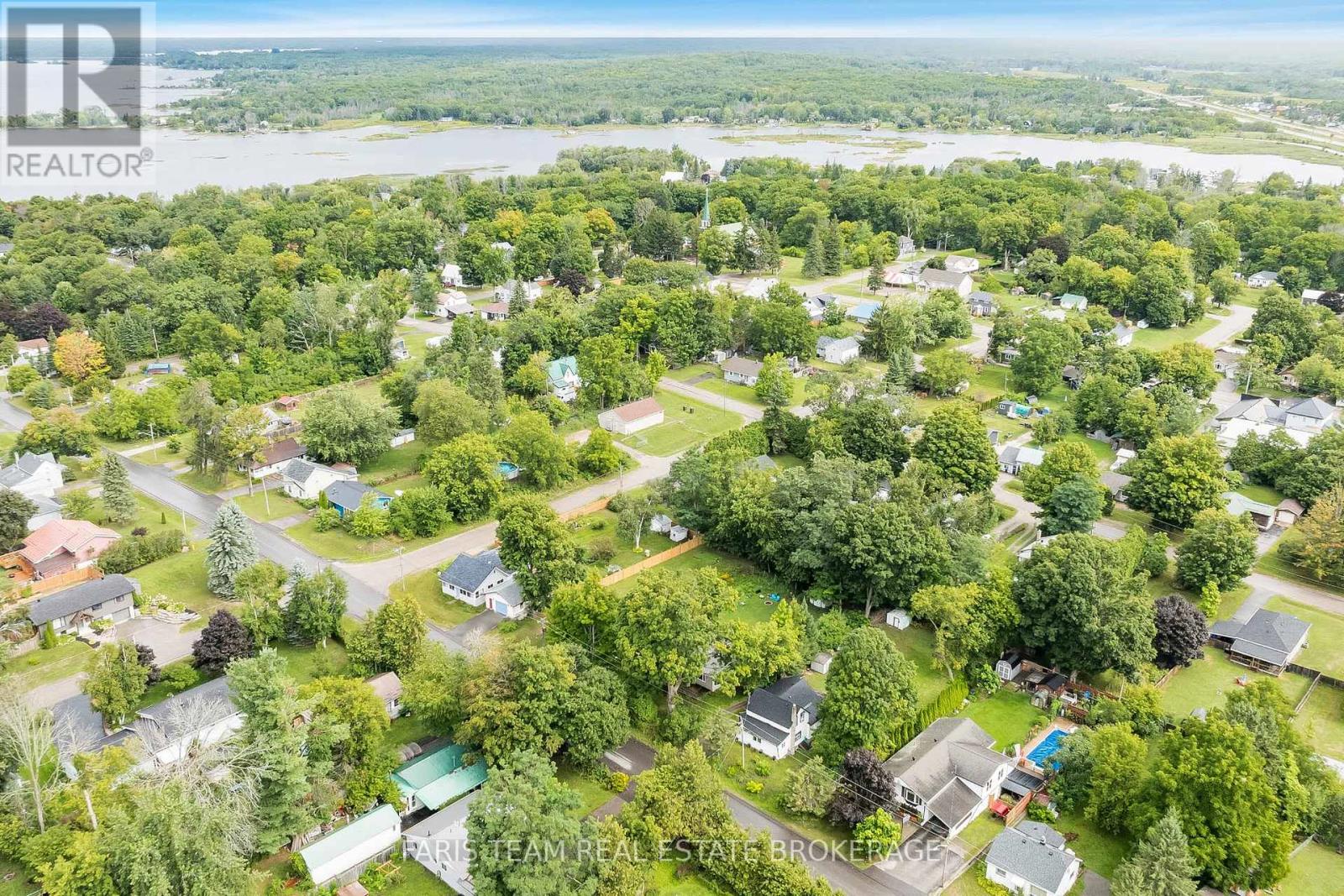 Photo 9 of 305 Ouida Street, Tay ON
