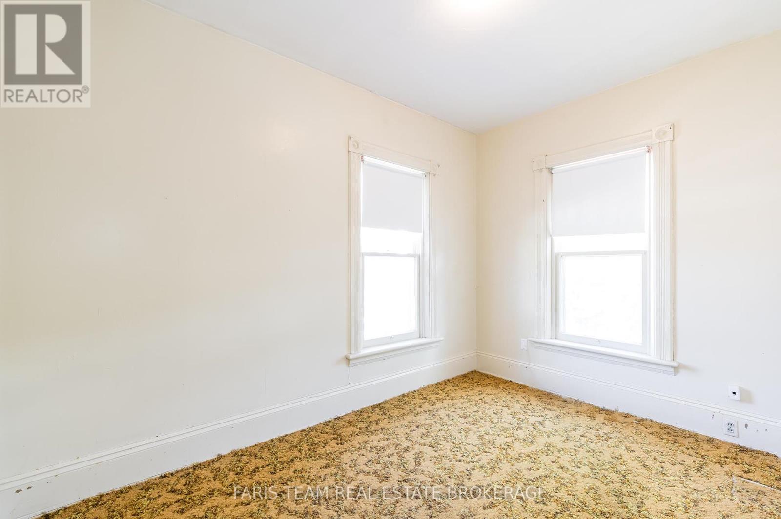 Photo 23 of 9 Borland Street E, Orillia ON