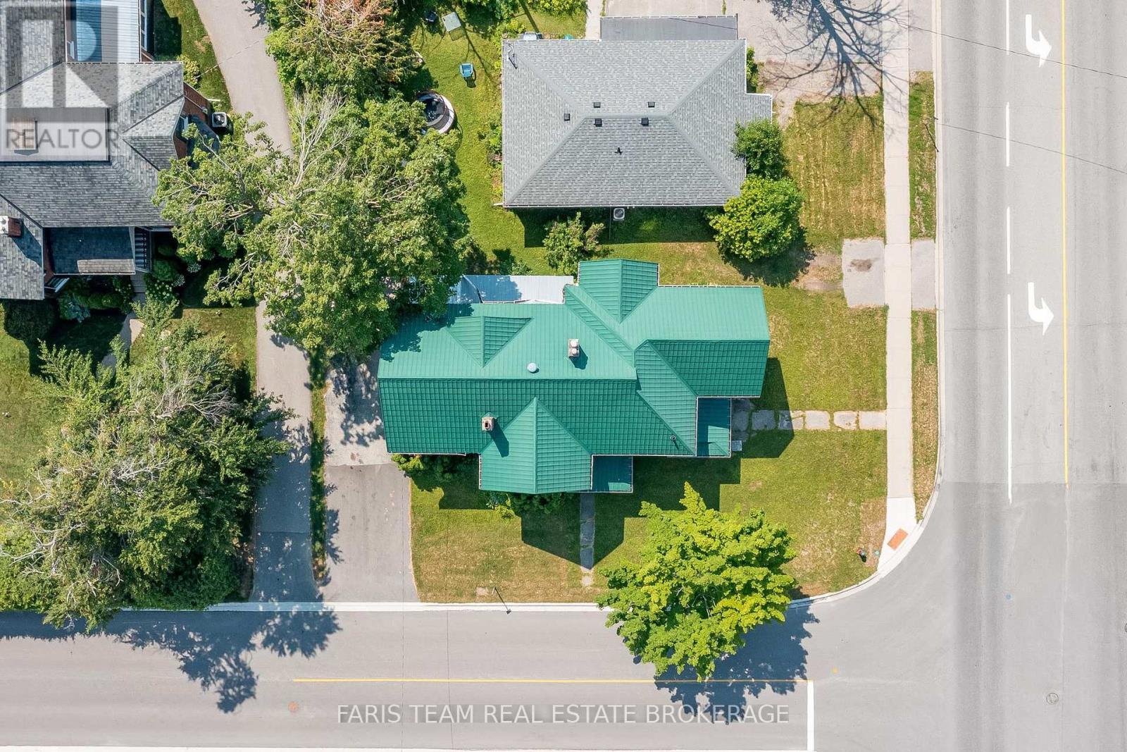 Photo 28 of 9 Borland Street E, Orillia ON