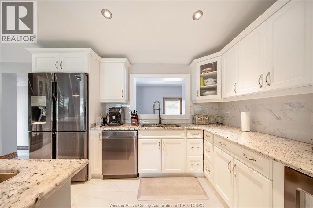 Photo 12 of 1555 Stratford Court, Windsor ON