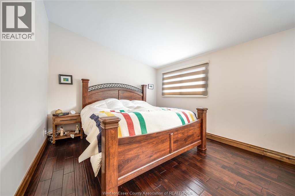 Photo 16 of 1555 Stratford Court, Windsor ON