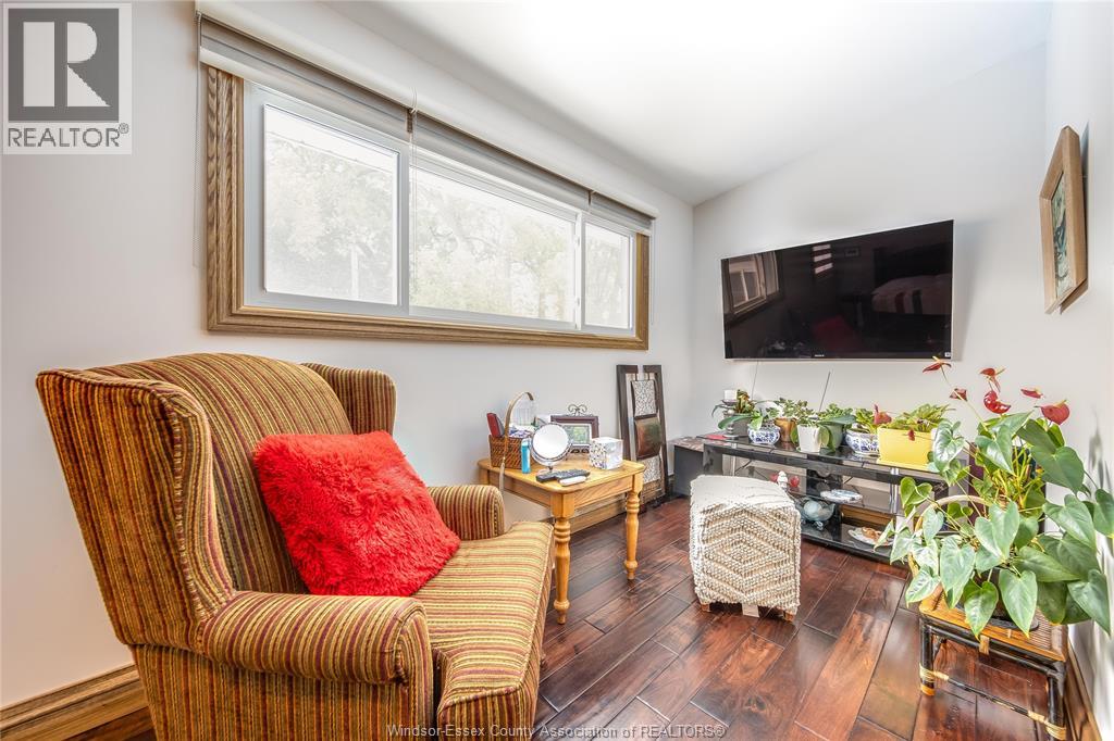 Photo 18 of 1555 Stratford Court, Windsor ON