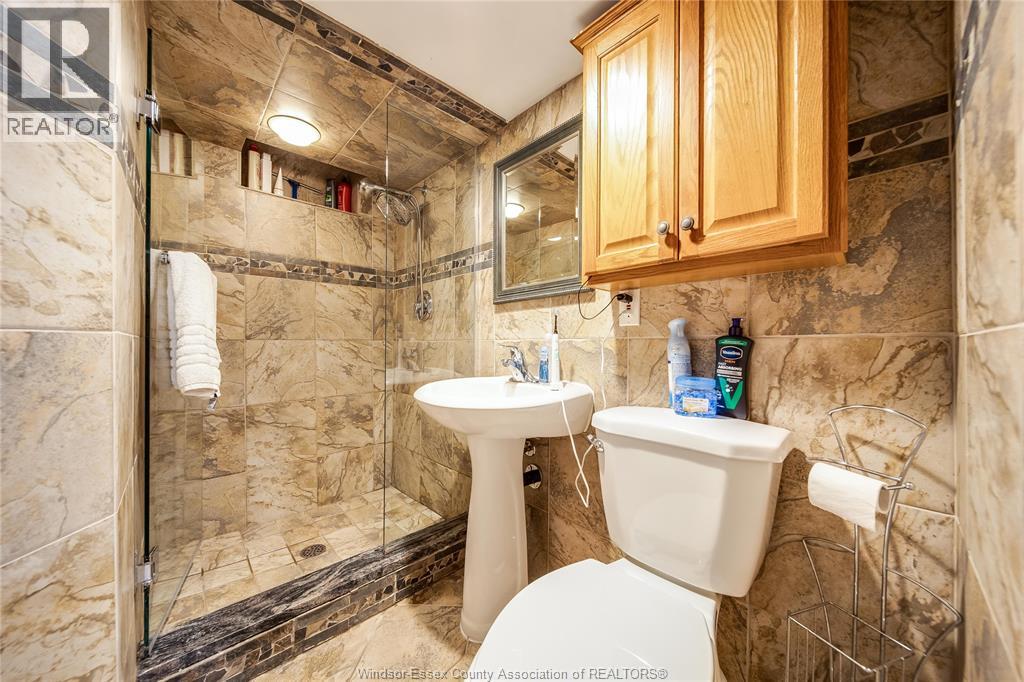 Photo 31 of 1555 Stratford Court, Windsor ON
