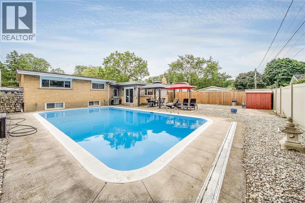 Photo 41 of 1555 Stratford Court, Windsor ON