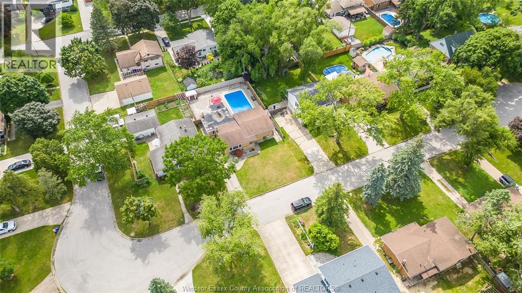 Photo 44 of 1555 Stratford Court, Windsor ON