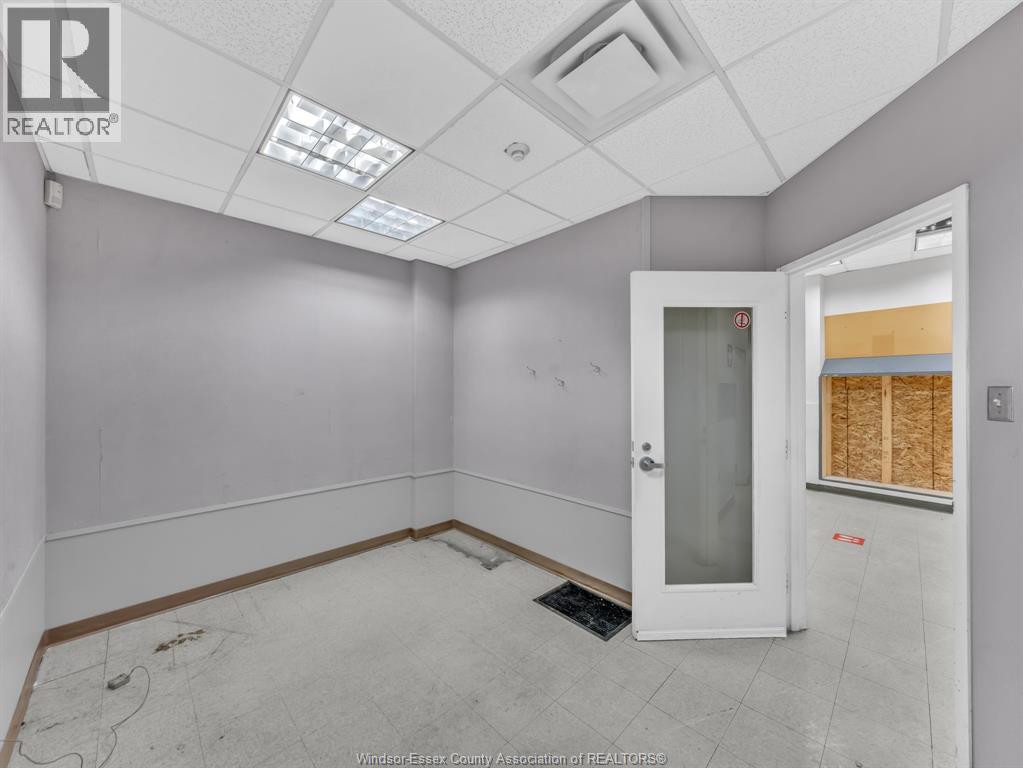 Photo 19 of 401 Ouellette Avenue, Windsor ON