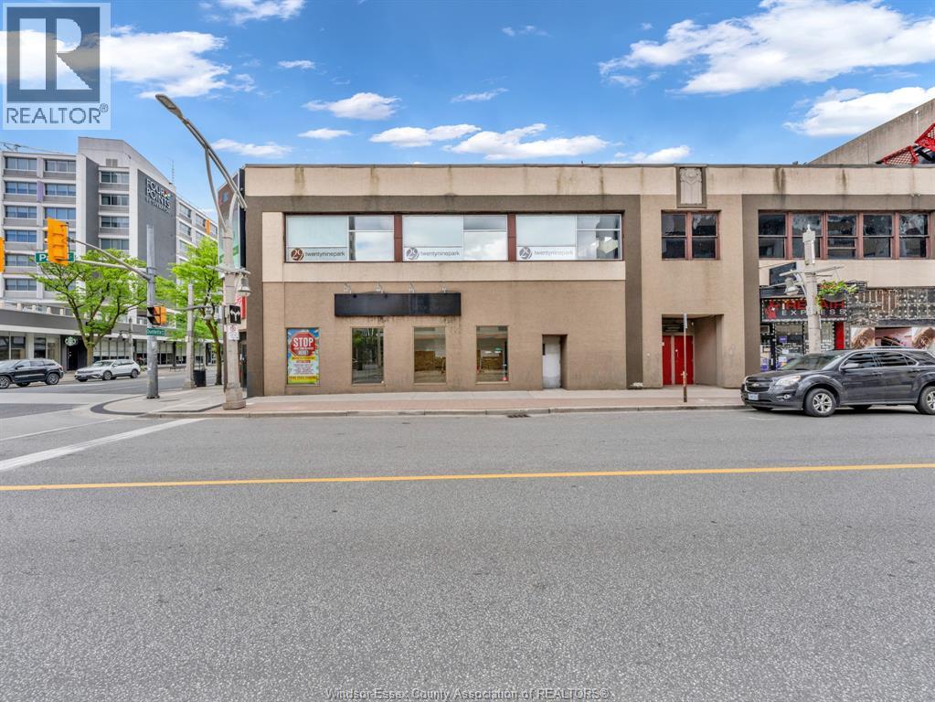 Photo 4 of 401 Ouellette Avenue, Windsor ON