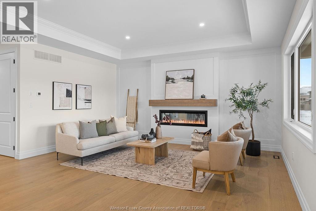 Photo 10 of 3685 Farrow Avenue, Windsor ON