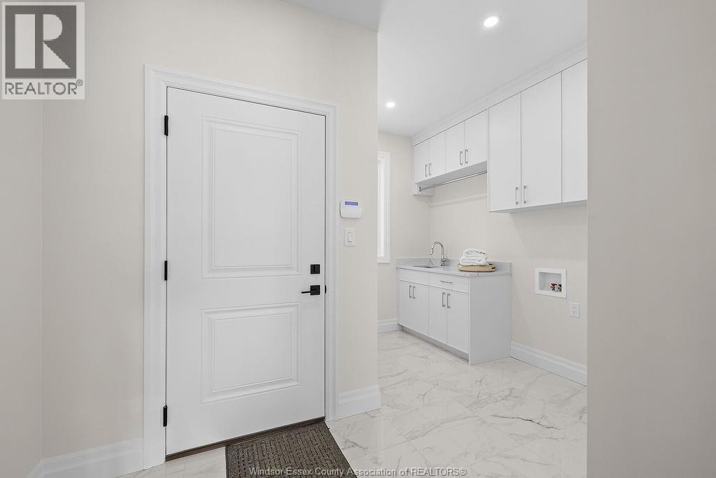 Photo 29 of 3685 Farrow Avenue, Windsor ON
