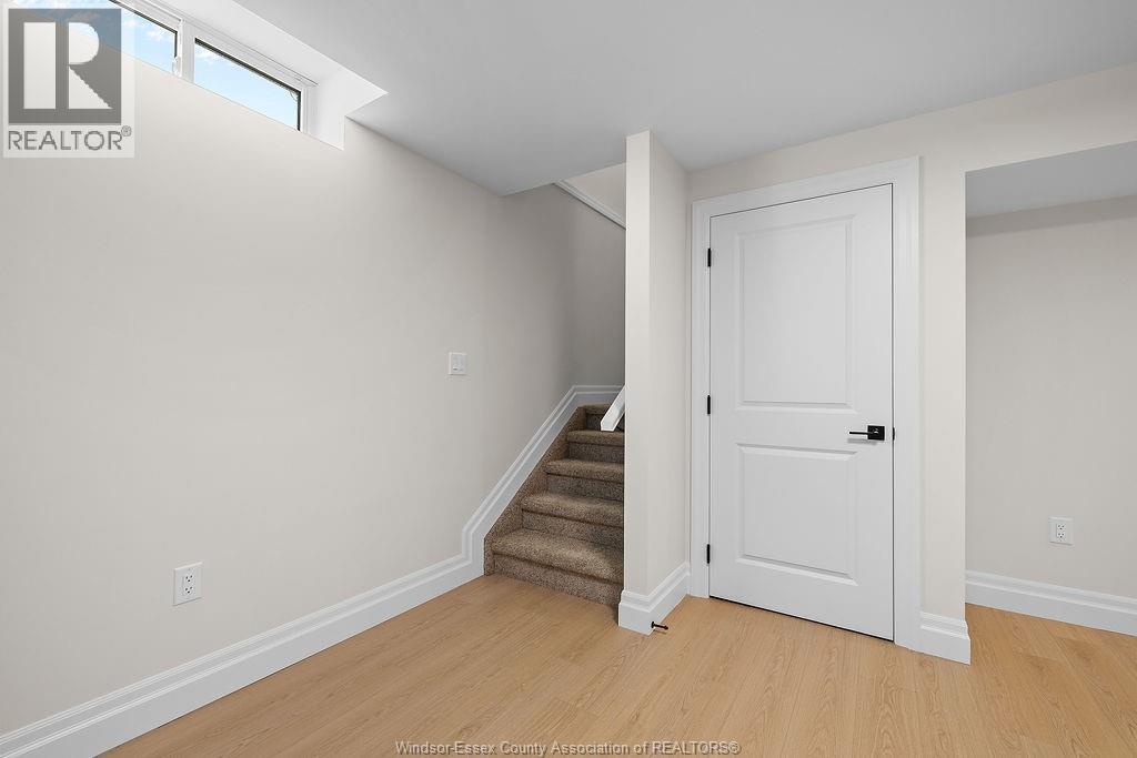 Photo 32 of 3685 Farrow Avenue, Windsor ON