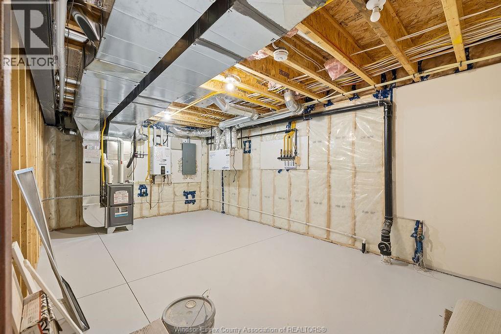 Photo 39 of 3685 Farrow Avenue, Windsor ON