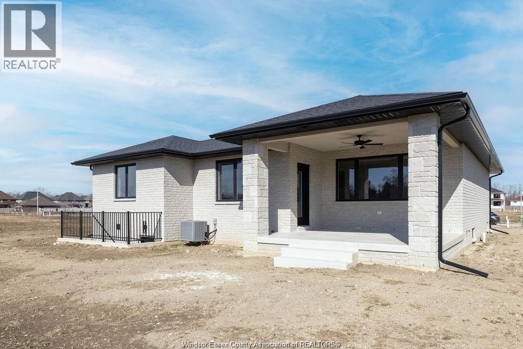 Photo 43 of 3685 Farrow Avenue, Windsor ON