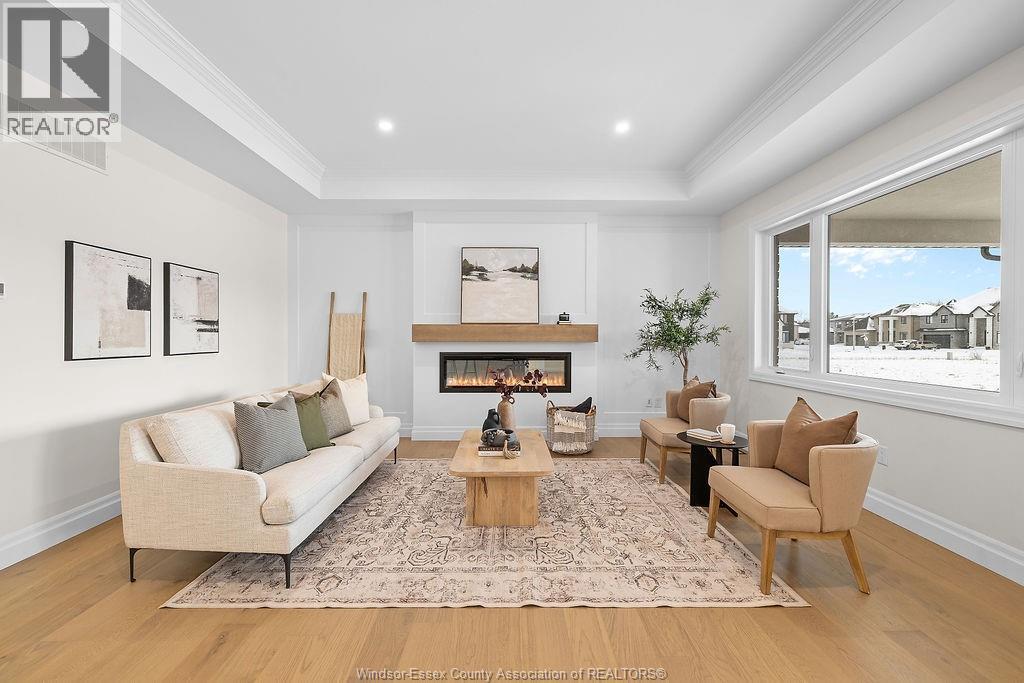 Photo 9 of 3685 Farrow Avenue, Windsor ON