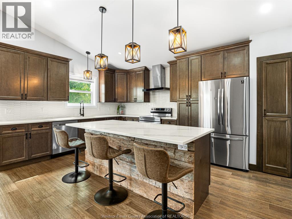 Photo 10 of 384 Erie View, Harrow ON