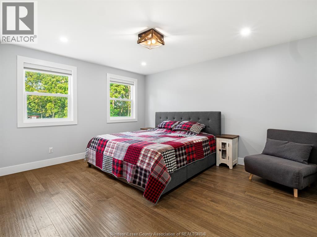Photo 15 of 384 Erie View, Harrow ON
