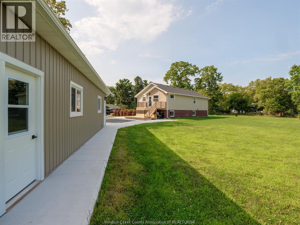 Photo 39 of 384 Erie View, Harrow ON