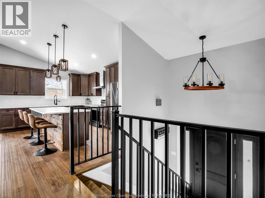 Photo 7 of 384 Erie View, Harrow ON