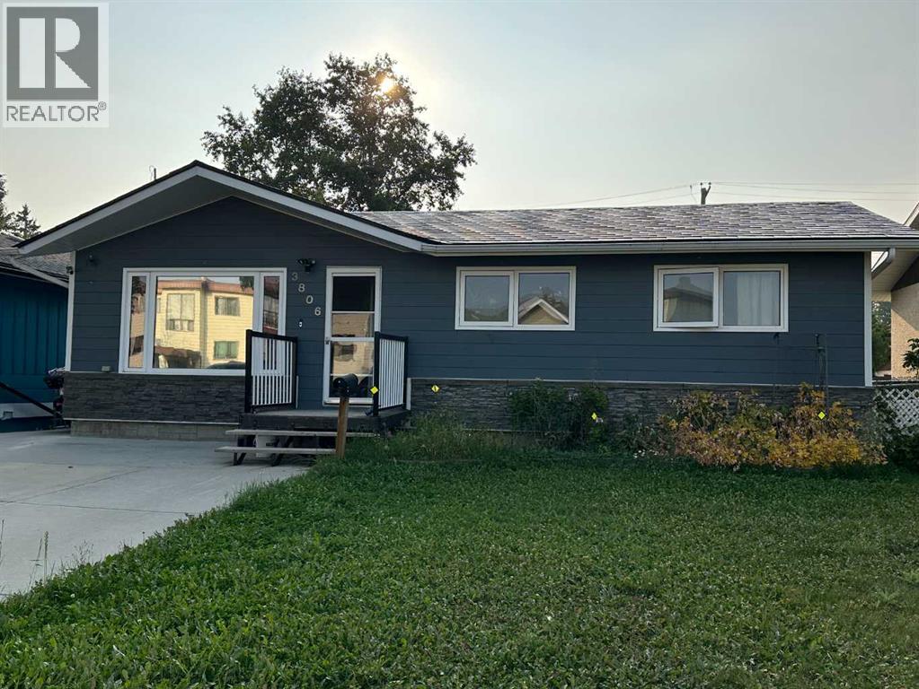 Photo 1 of 3806 52 Street, Wetaskiwin AB