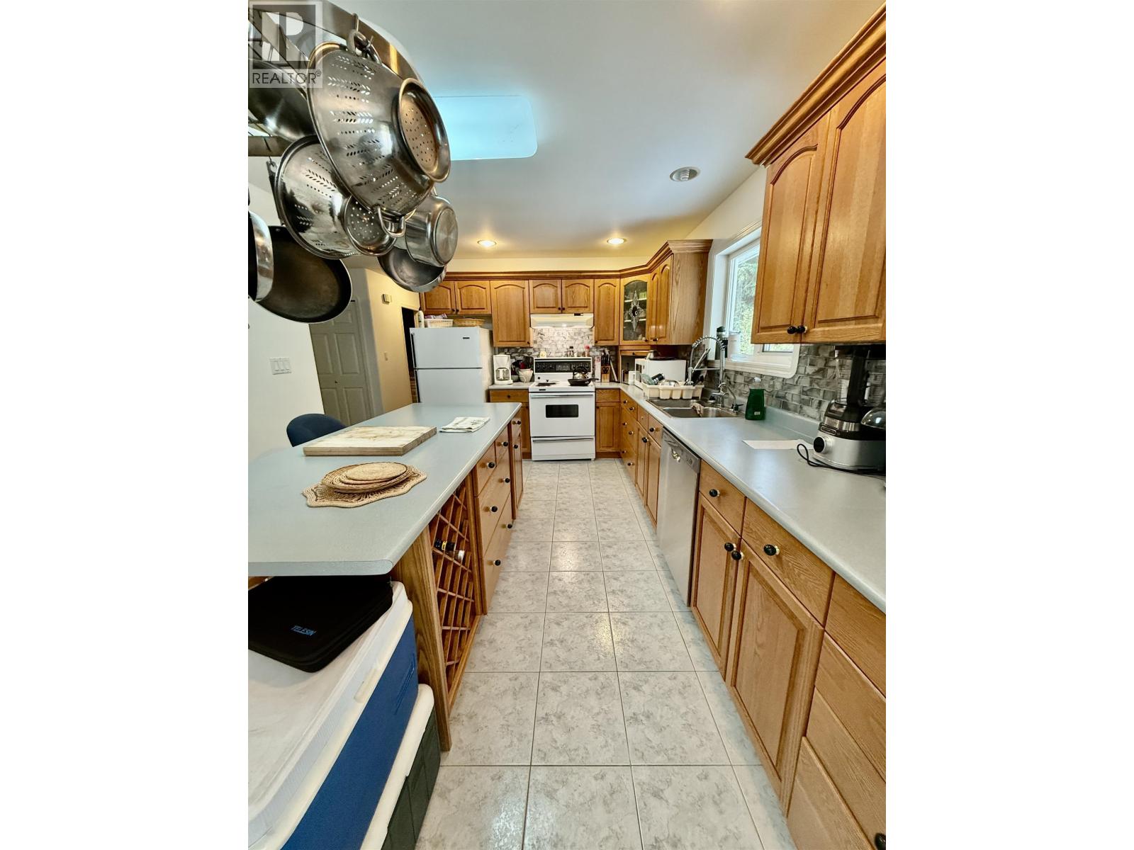 Photo 8 of 3390 Emile Crescent, Prince George BC