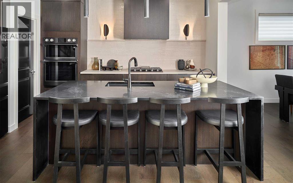 Photo 3 of 438 Lucas Way Nw, Calgary AB