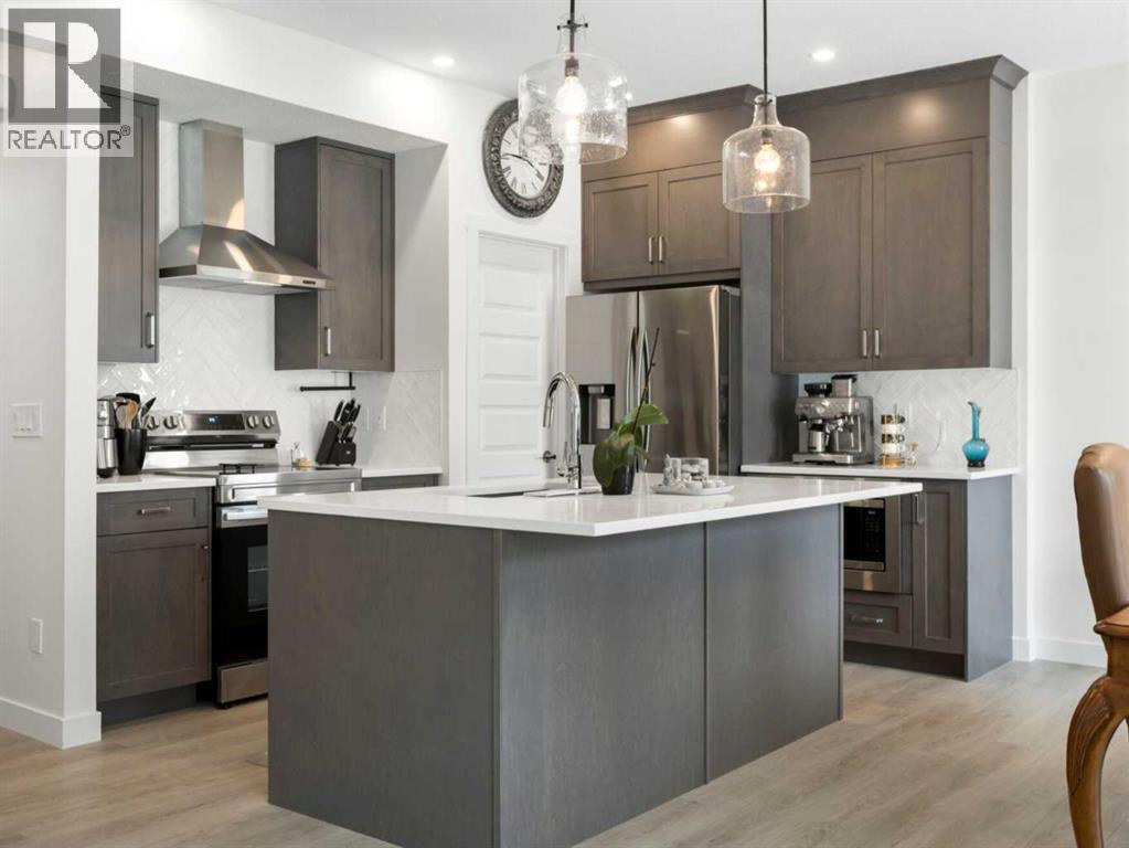 Photo 5 of 1387 Bayview Crescent Sw, Airdrie AB