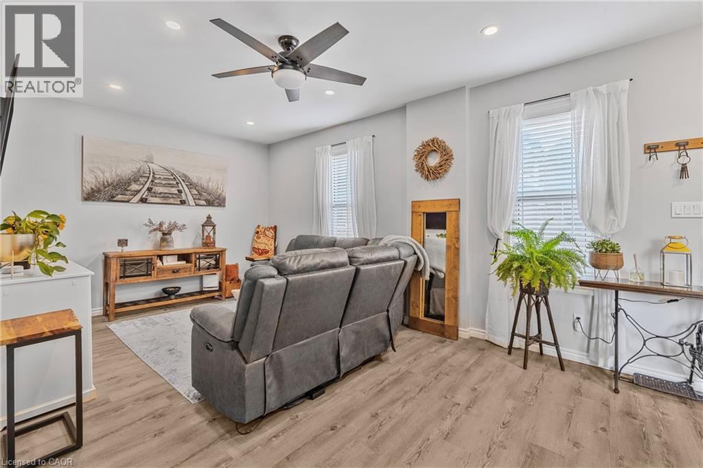 Photo 9 of 185 Murray Street, Brantford ON