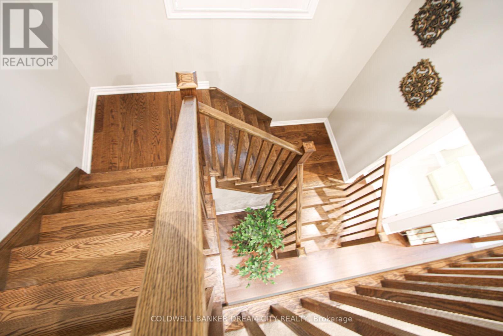 Photo 20 of 450 Brisdale Drive, Brampton ON