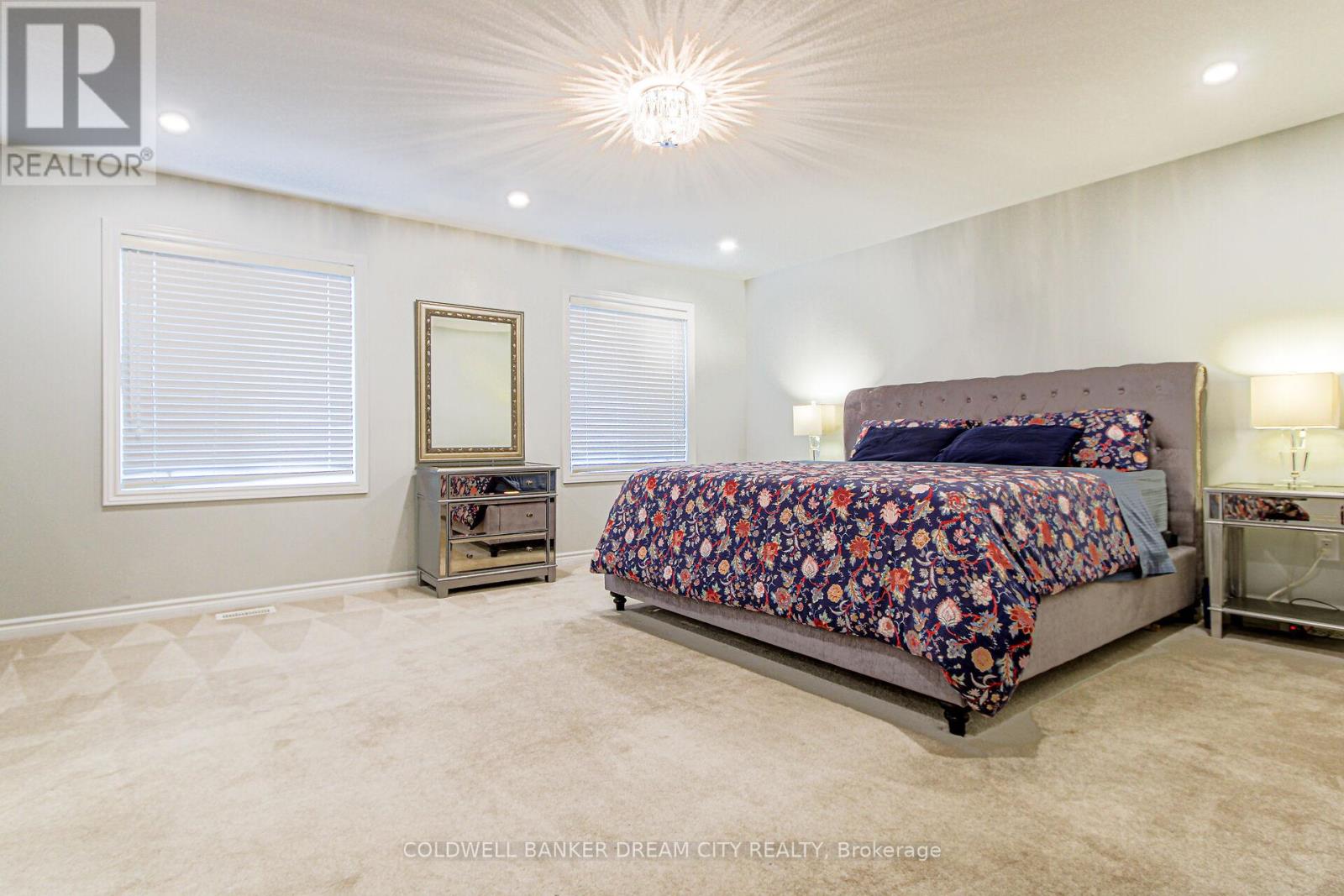 Photo 32 of 450 Brisdale Drive, Brampton ON