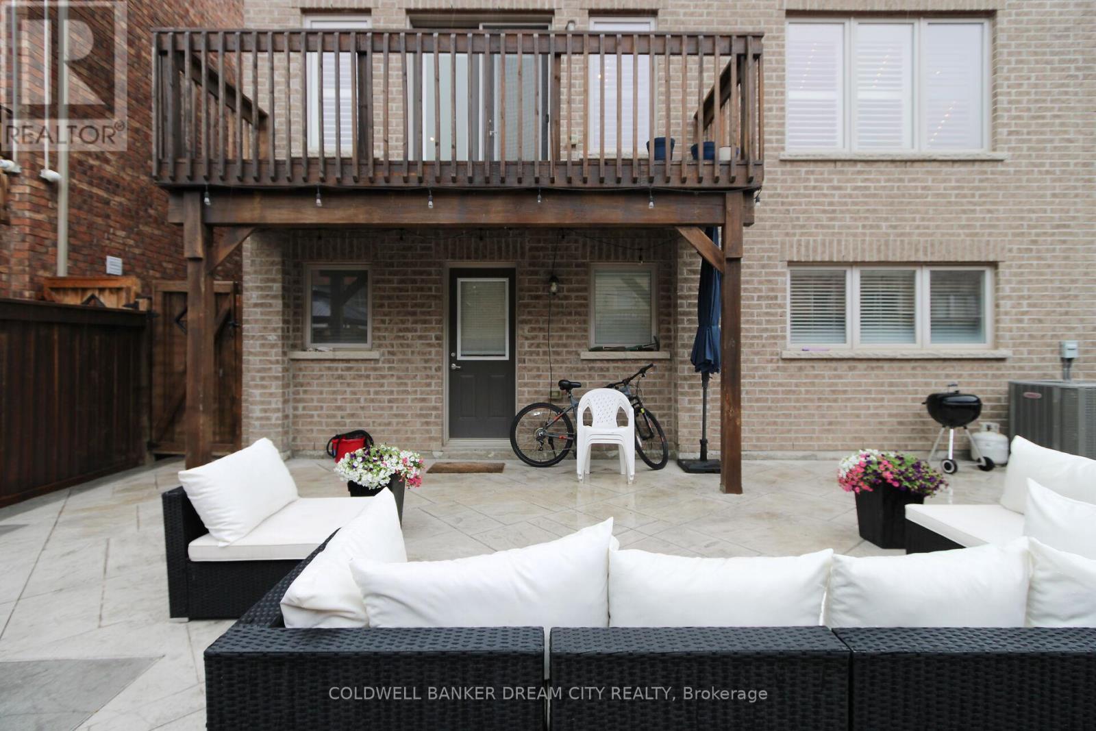 Photo 43 of 450 Brisdale Drive, Brampton ON