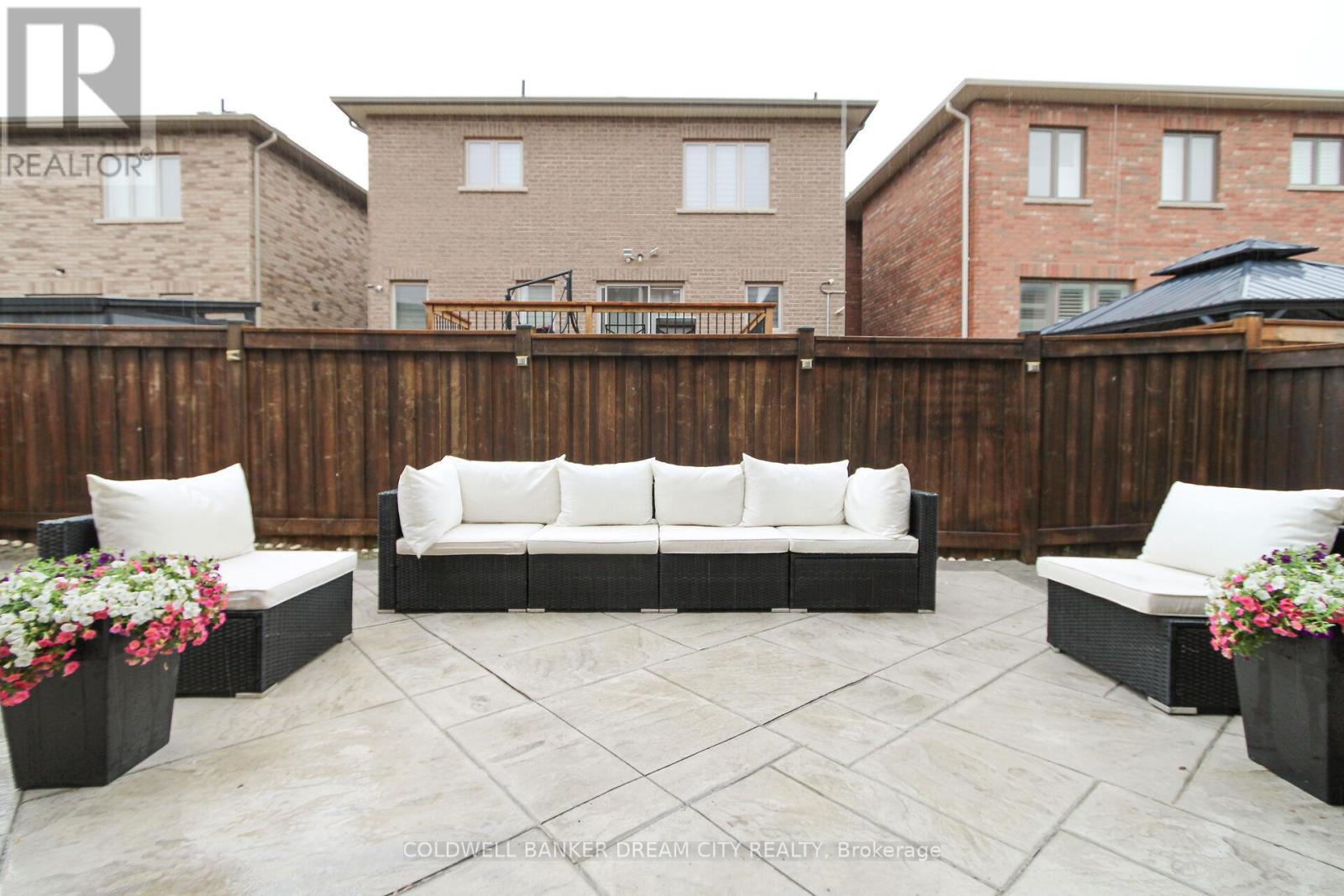 Photo 44 of 450 Brisdale Drive, Brampton ON