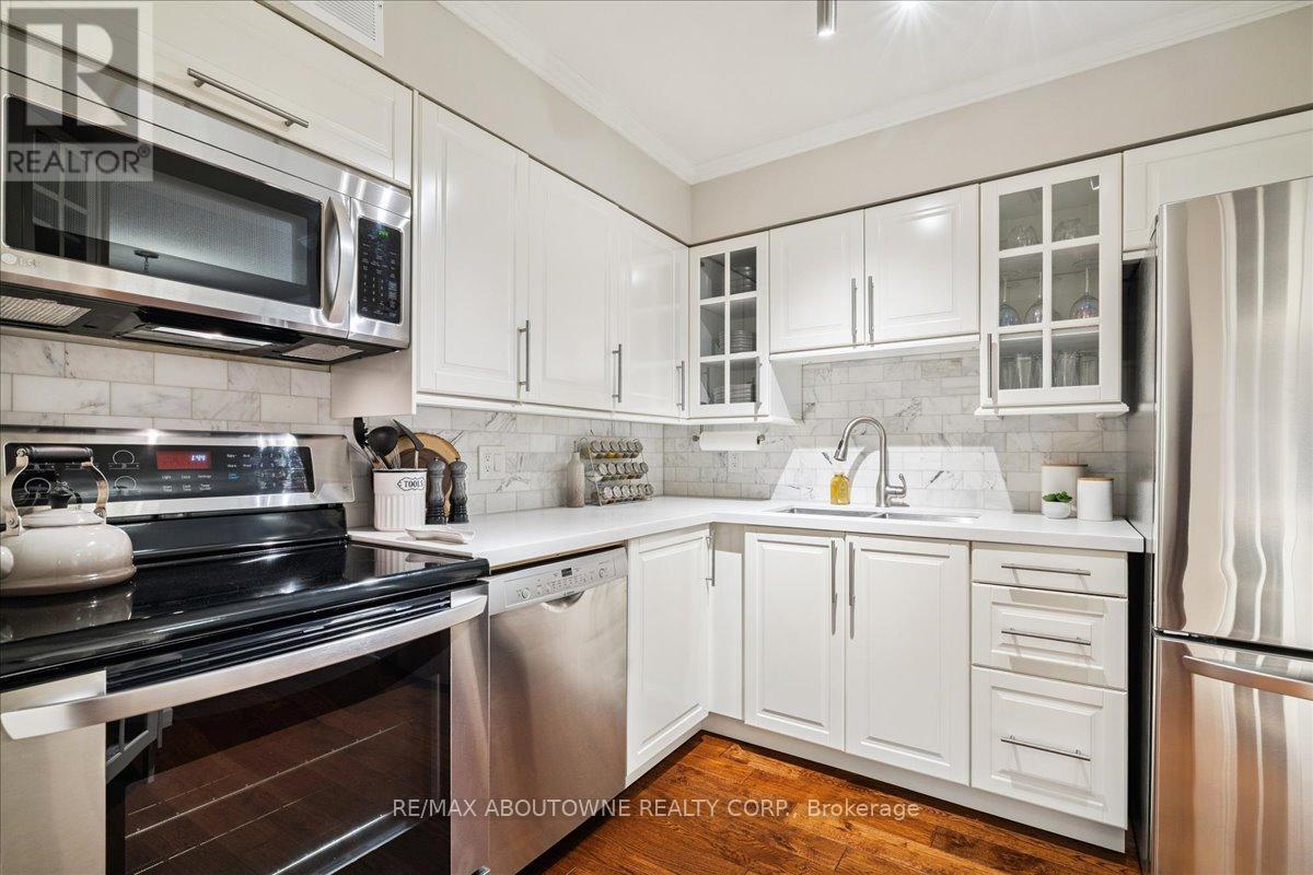 Photo 18 of 1111 1492 Pilgrims Way, Oakville ON