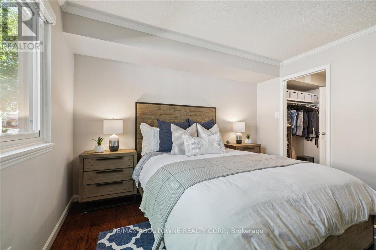 Photo 21 of 1111 1492 Pilgrims Way, Oakville ON