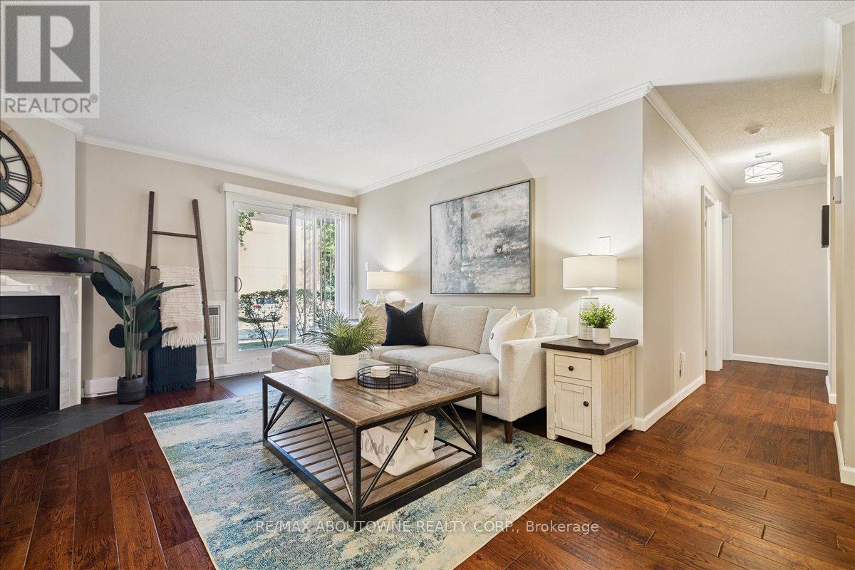 Photo 6 of 1111 1492 Pilgrims Way, Oakville ON