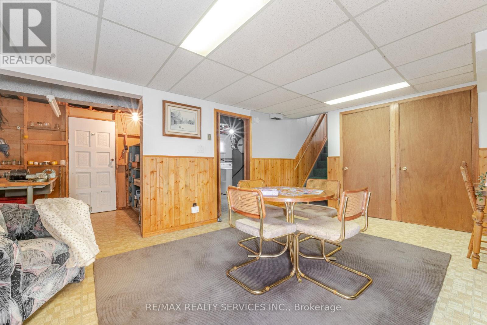 Photo 15 of 48 Glenmore Crescent, Brampton ON