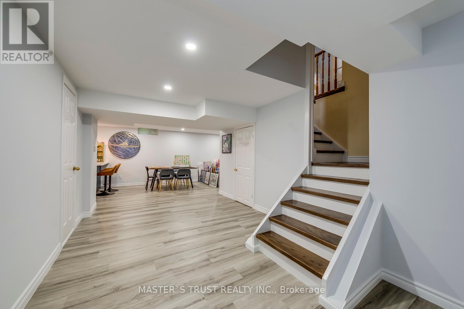 Photo 33 of 5428 Edencroft Crescent, Mississauga ON