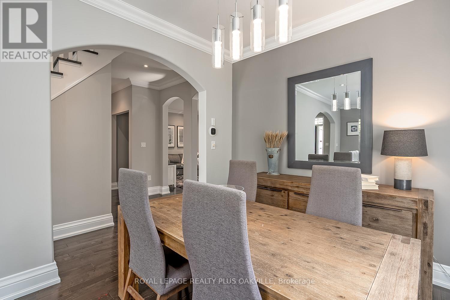 Photo 10 of 3174 Scotscraig Crescent, Oakville ON