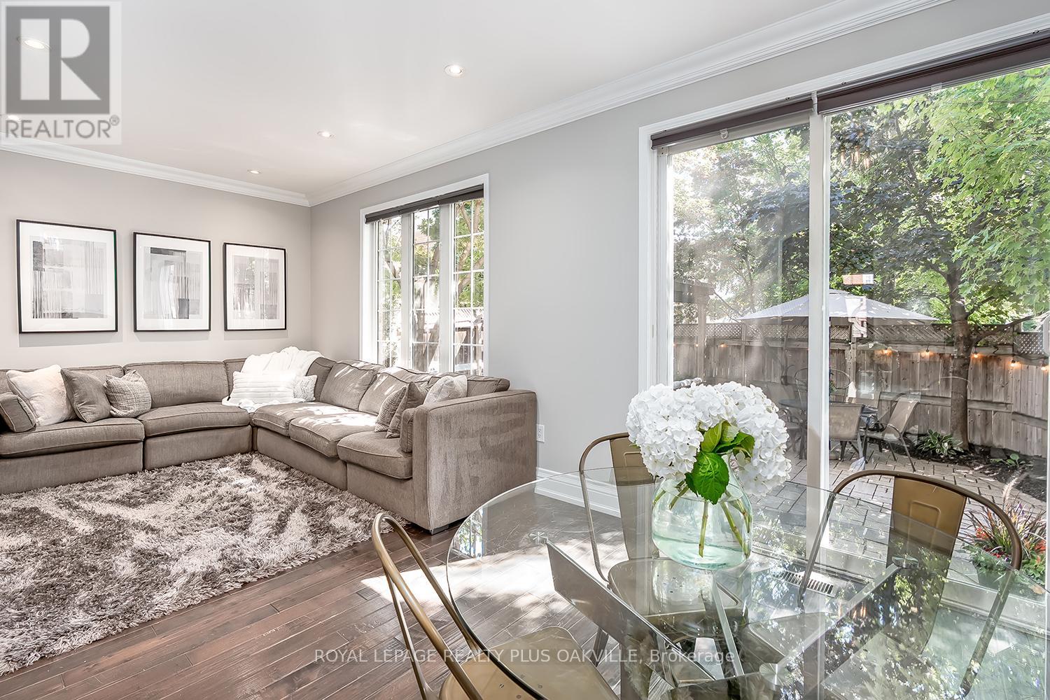 Photo 14 of 3174 Scotscraig Crescent, Oakville ON