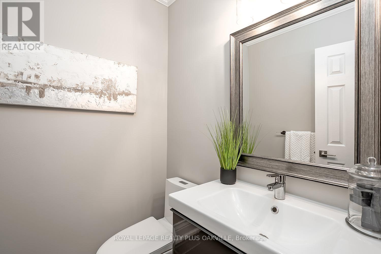 Photo 19 of 3174 Scotscraig Crescent, Oakville ON