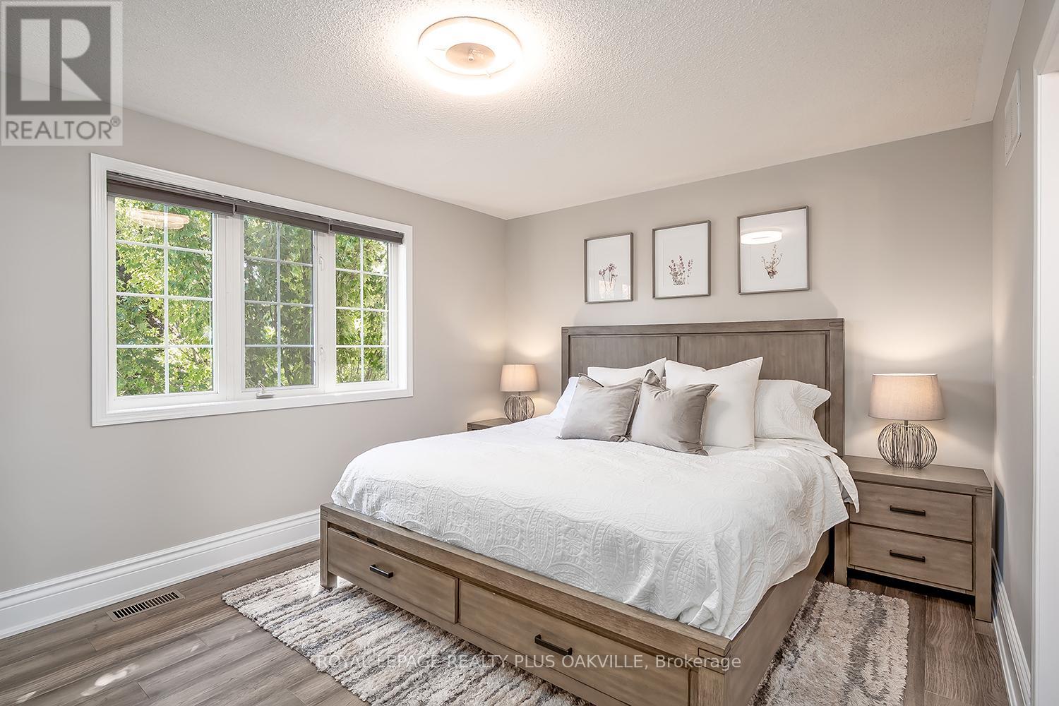 Photo 21 of 3174 Scotscraig Crescent, Oakville ON