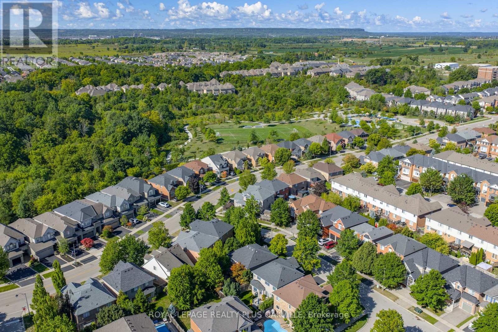 Photo 45 of 3174 Scotscraig Crescent, Oakville ON