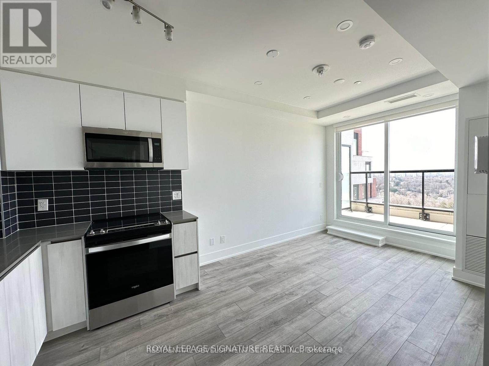 Photo 4 of 1213 3100 Keele Street, Toronto ON