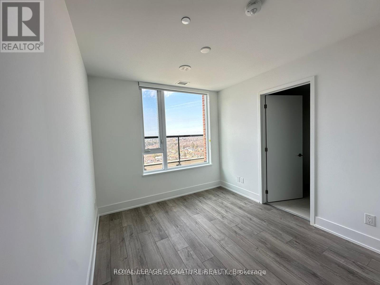 Photo 6 of 1213 3100 Keele Street, Toronto ON