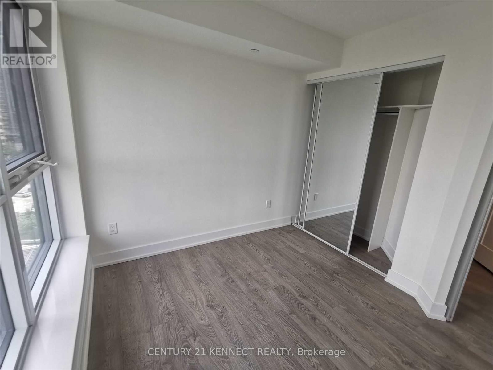 Photo 10 of 704 7 Mabelle Avenue, Toronto ON