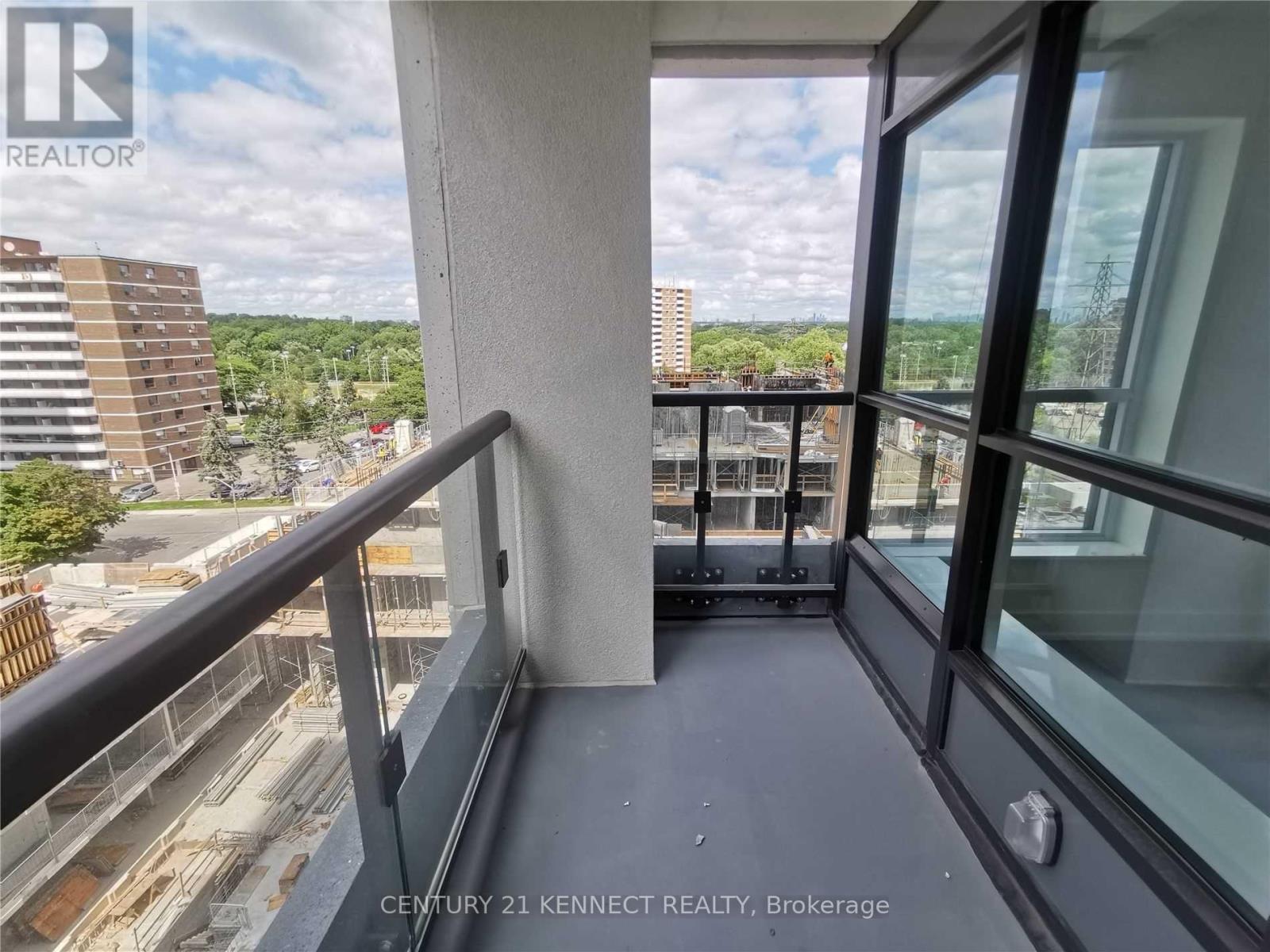 Photo 14 of 704 7 Mabelle Avenue, Toronto ON