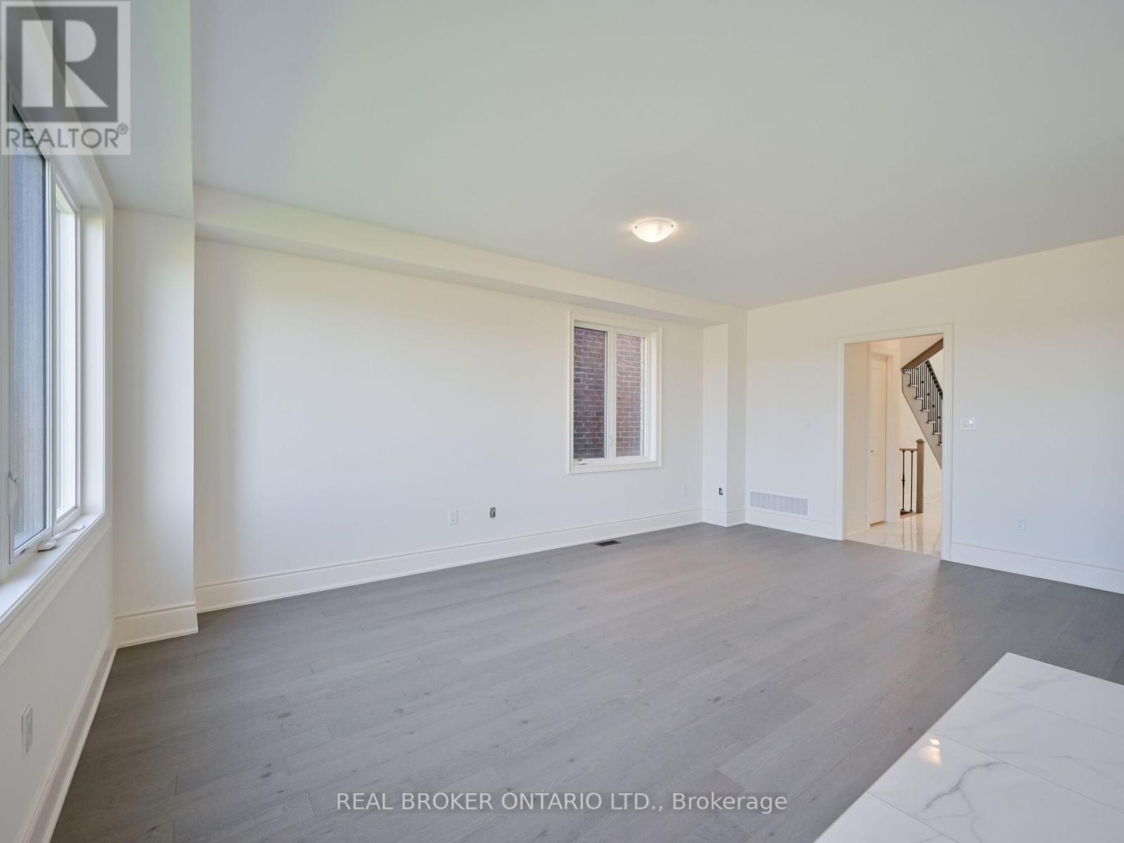 Photo 10 of 1555 Severn Drive, Milton ON