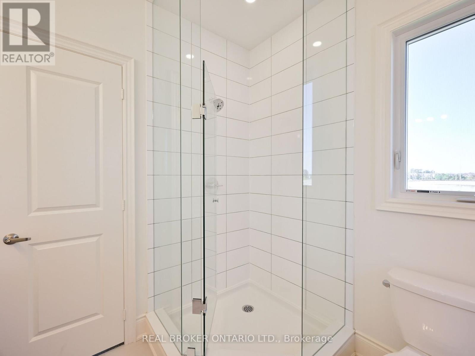 Photo 30 of 1555 Severn Drive, Milton ON