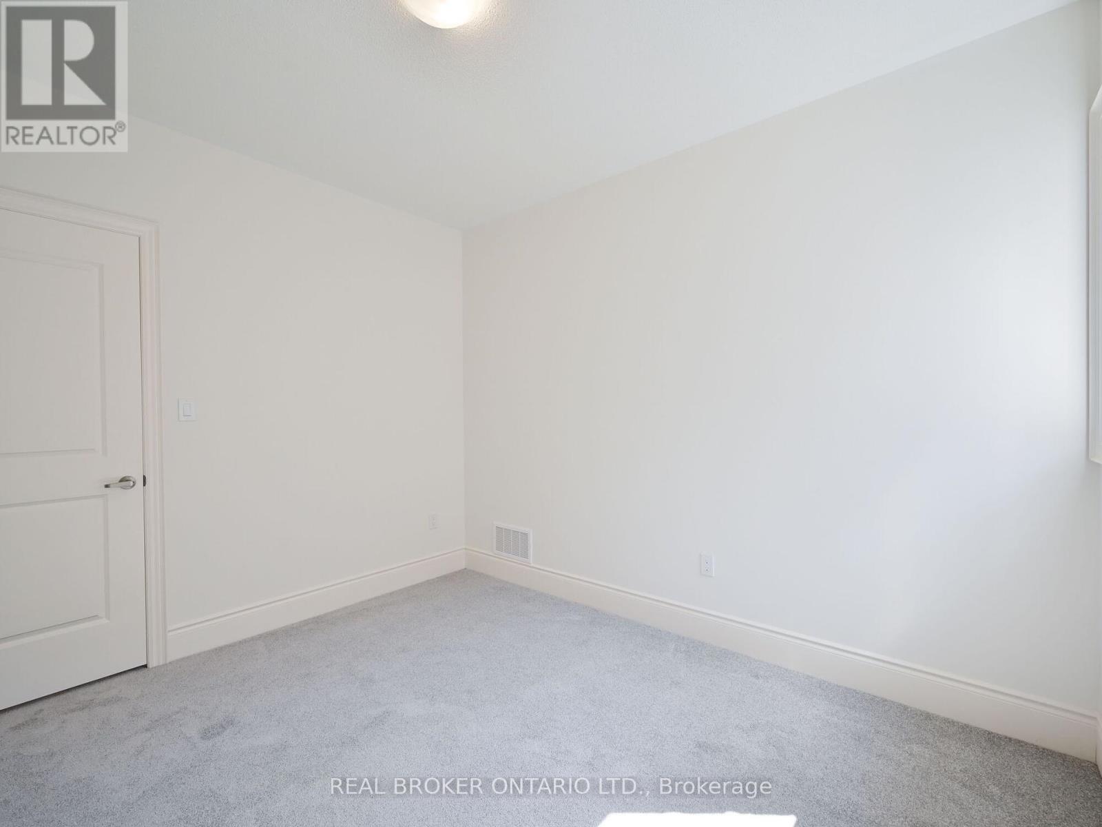Photo 36 of 1555 Severn Drive, Milton ON